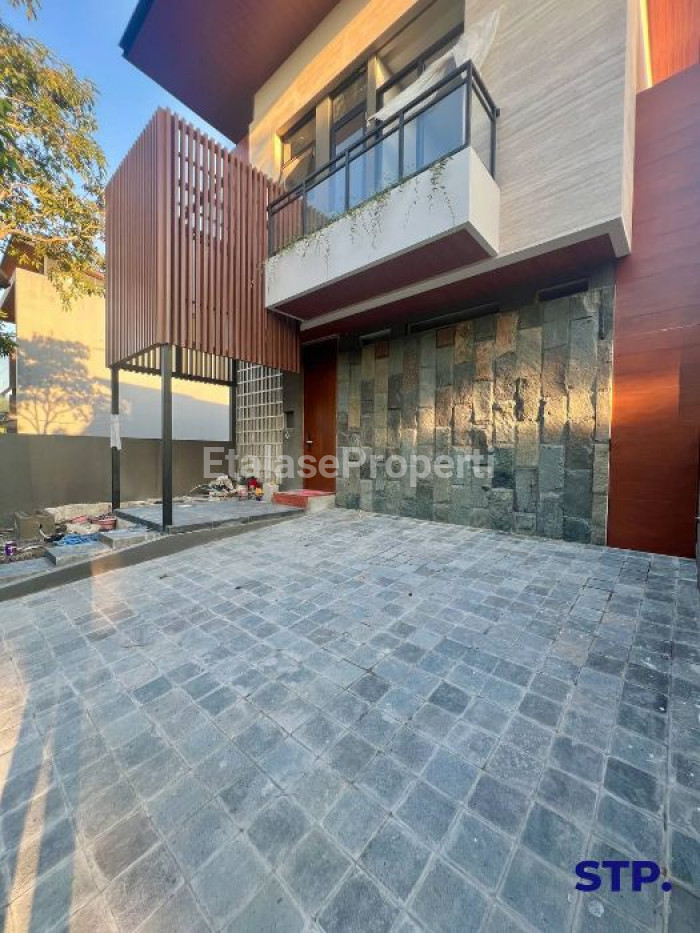Foto properti Rumah Baru Nuansa Bali Di Citraland Cluster Alam Hijau With SWIMMING POOL 4