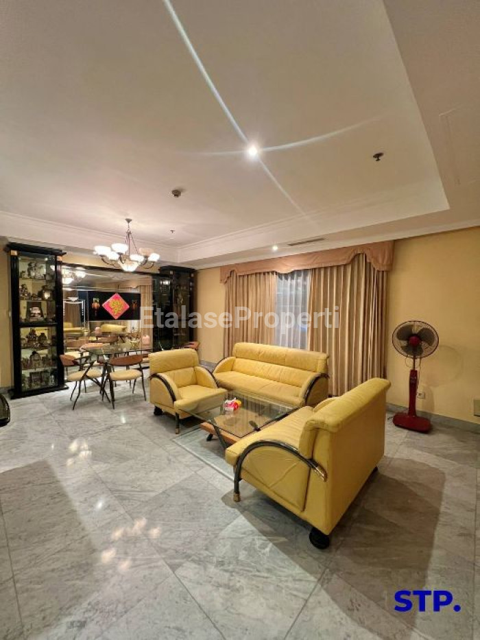 Foto properti Disewakan, Kondominium Sheraton Tunjungan Plaza 3+1 Bedroom Lantai 17 1