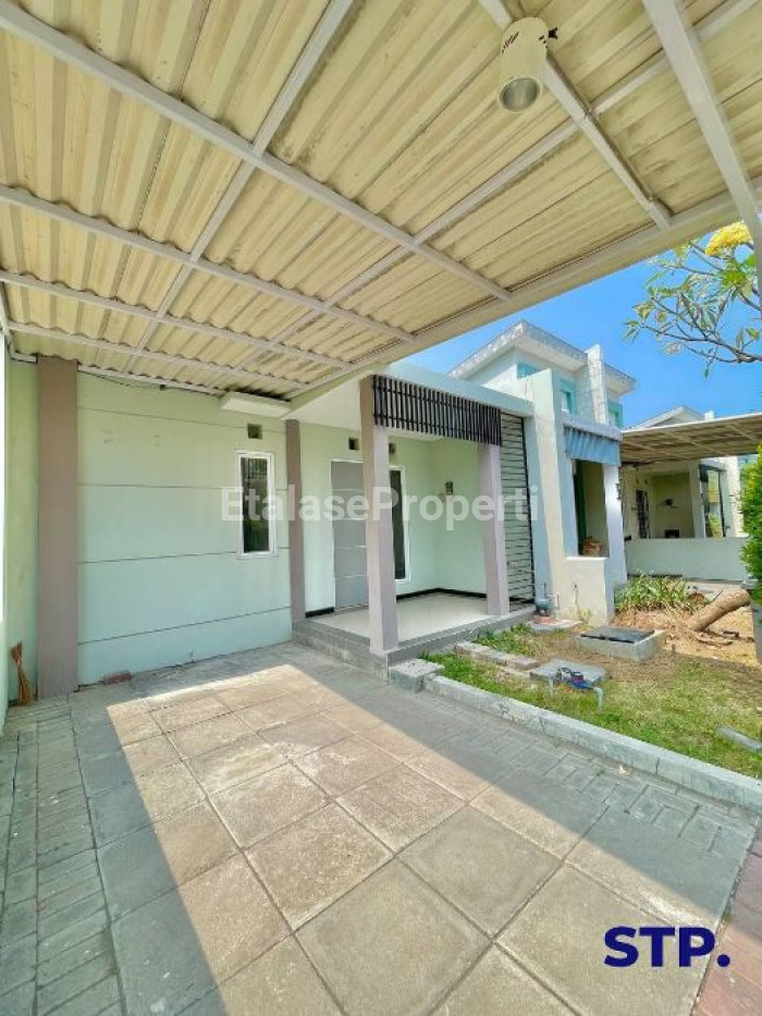 Foto properti Disewakan Rumah Sukolilo Dian Regency 2 Siap Huni 4