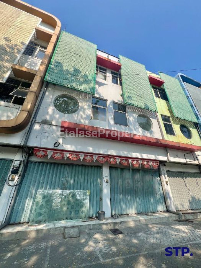 Foto properti Jual Ruko 3 Lantai Di Raya Ahmad Yani 2