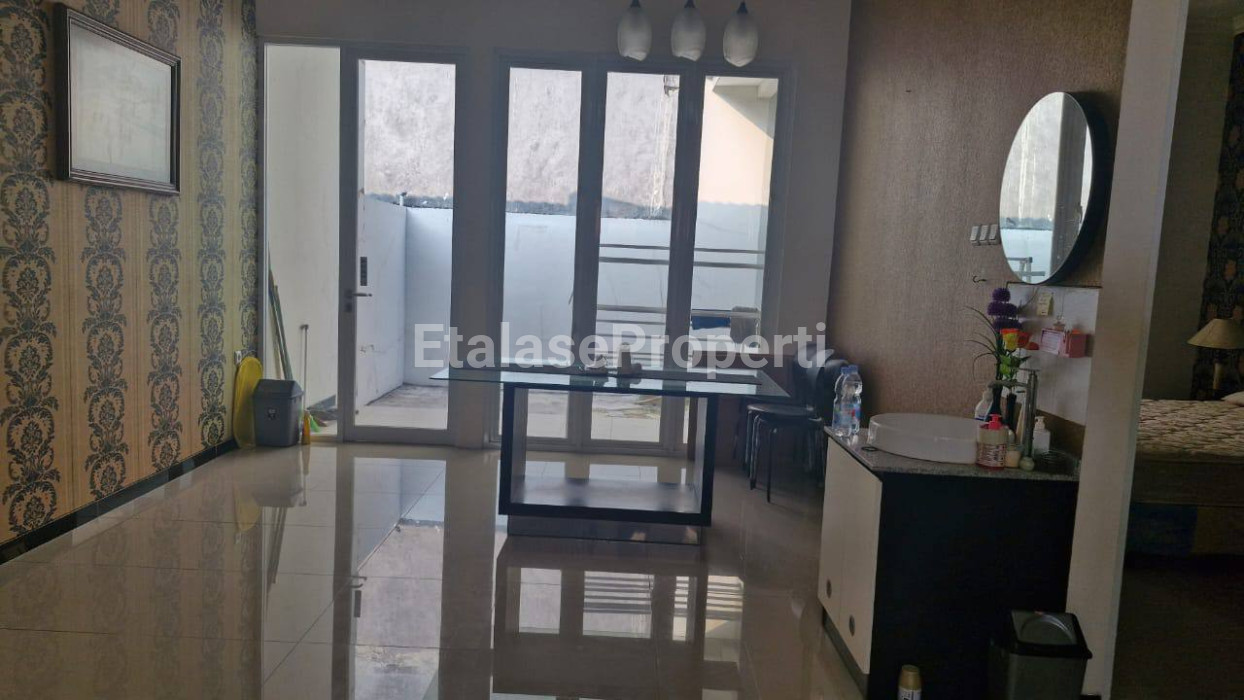 Foto properti Disewakan, Rumah Sukolilo Dian Regency II Surabaya Timur 4