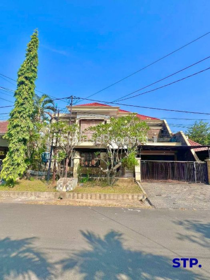 Foto properti Rumah Classic Mewah Di Perumahan Margorejo Indah 1