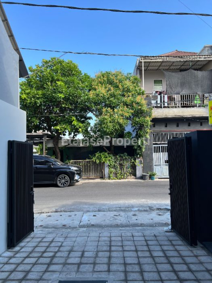 Foto properti Rumah 2lt Manukan Harga Terjangkau 6