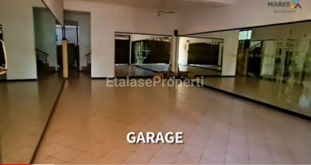 Foto properti Strategis Di Tengah Kota  Surabaya, Dijual Rumah Jalan Kusuma Bangsa 3