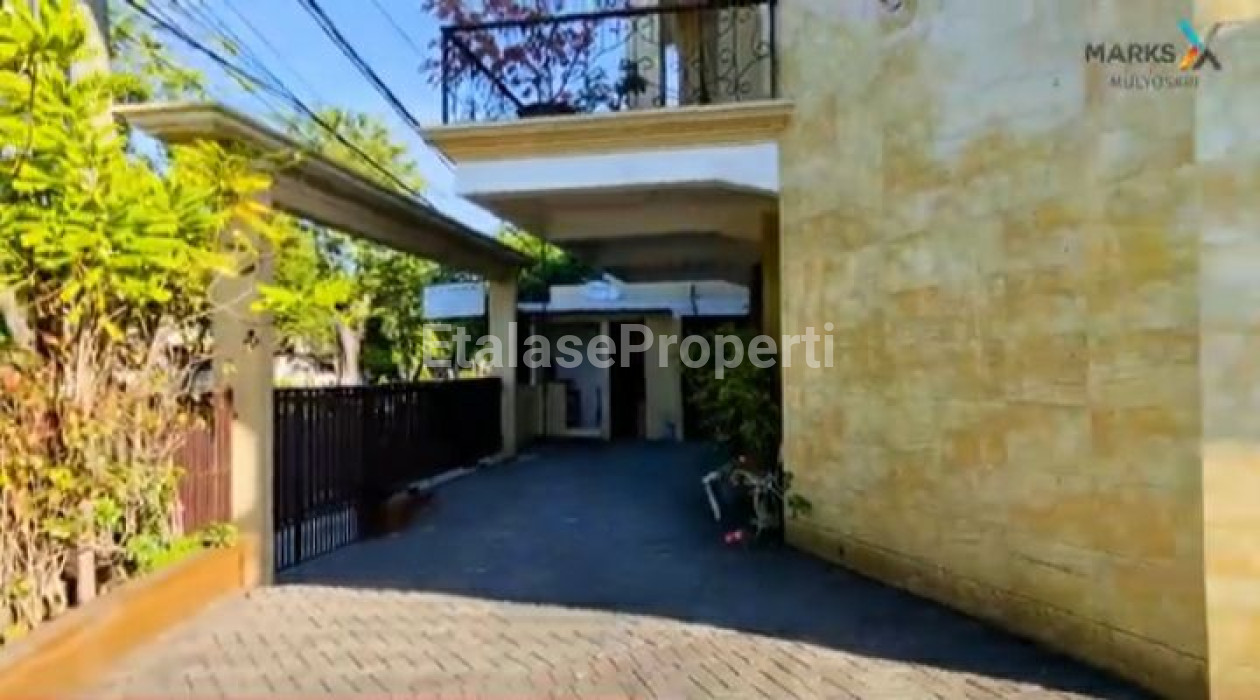 Foto properti Strategis Di Tengah Kota  Surabaya, Dijual Rumah Jalan Kusuma Bangsa 4
