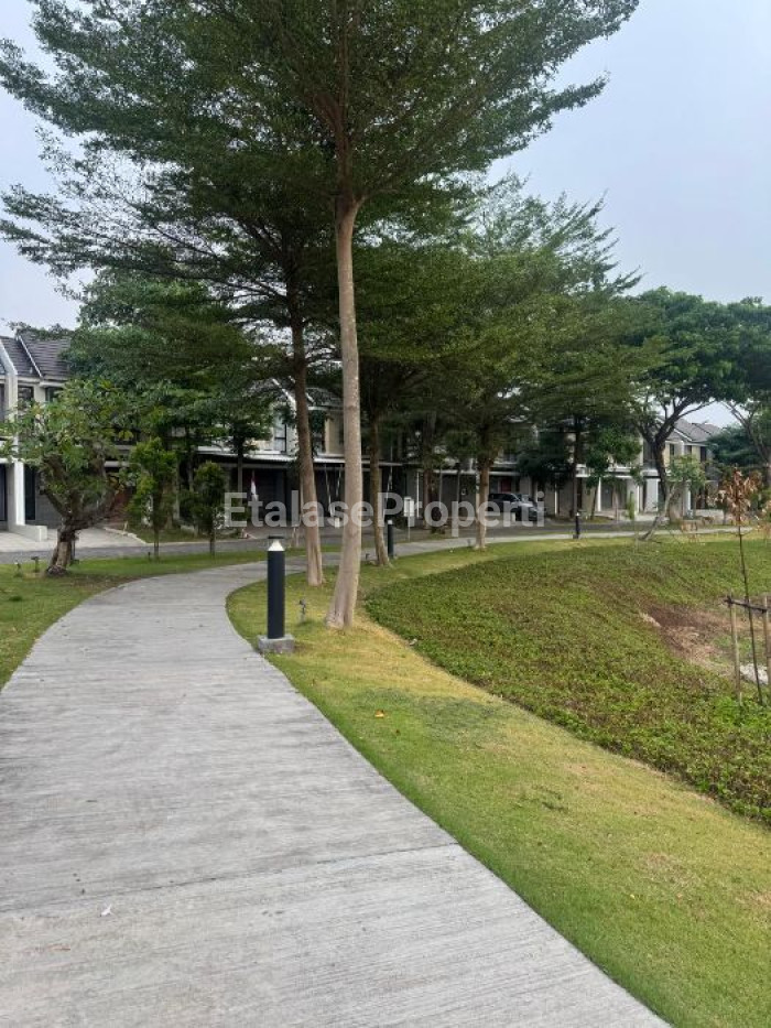 Foto properti Dijual Cepat  Rumah View Lake 9