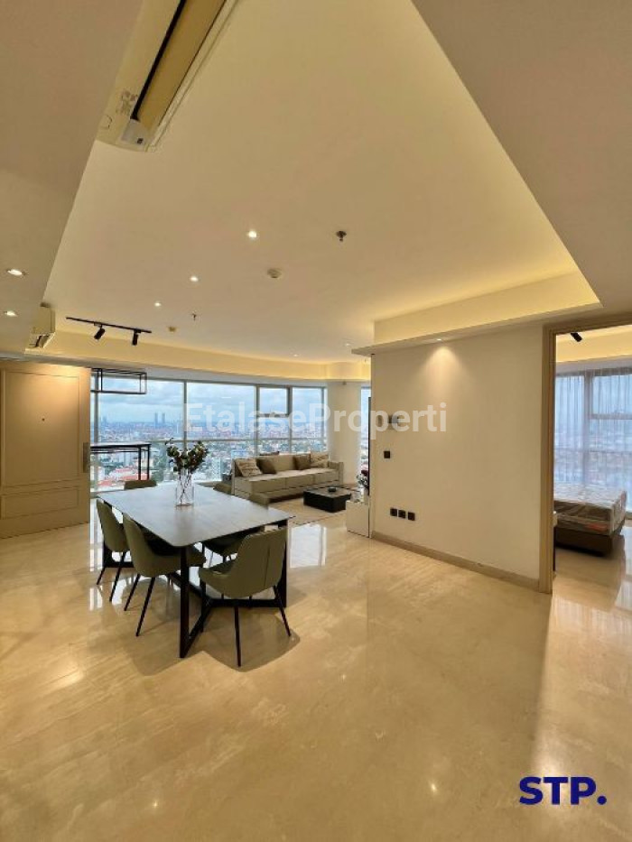Foto properti Sewa Apartemen One Icon 3 Bedroom Private Lift Furnished Mewah Lantai 26 3