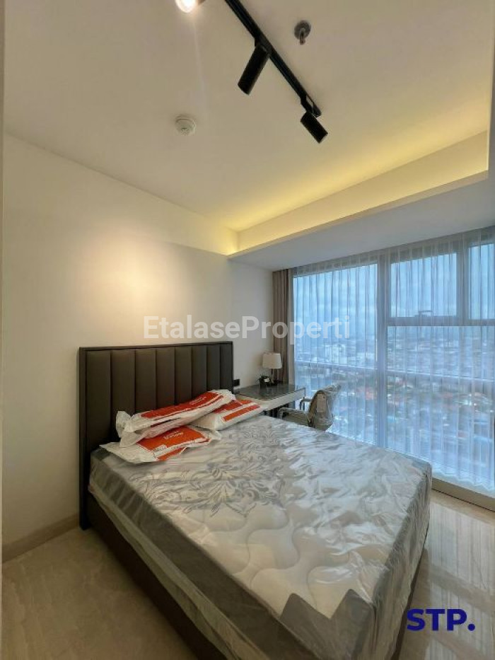 Foto properti Sewa Apartemen One Icon 3 Bedroom Private Lift Furnished Mewah Lantai 26 8