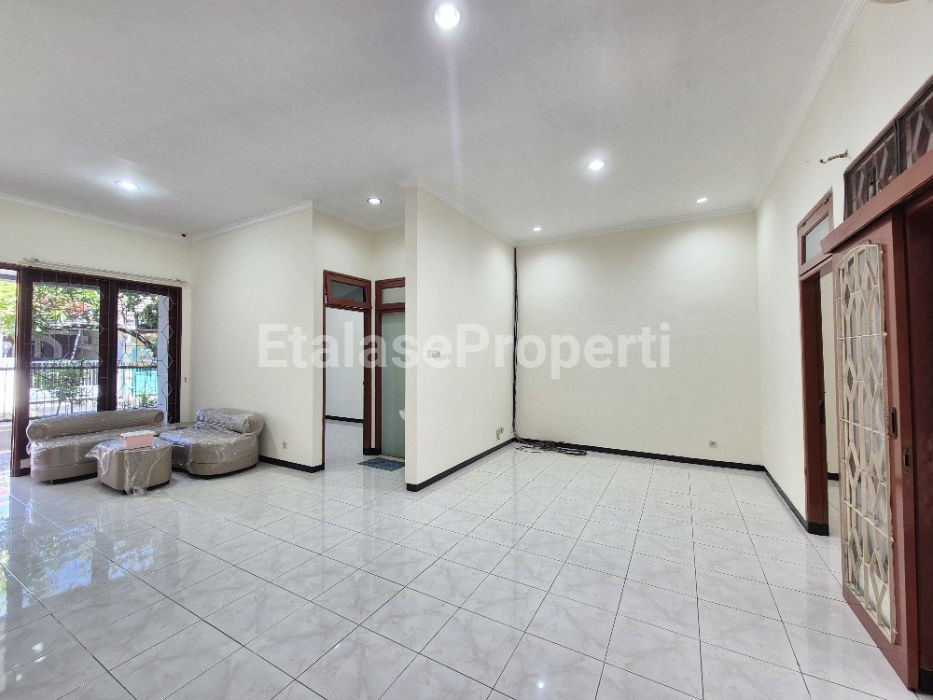 Foto properti Disewakan Rumah Siap Huni Di Baruk Tengah Dekat Rungkut 5