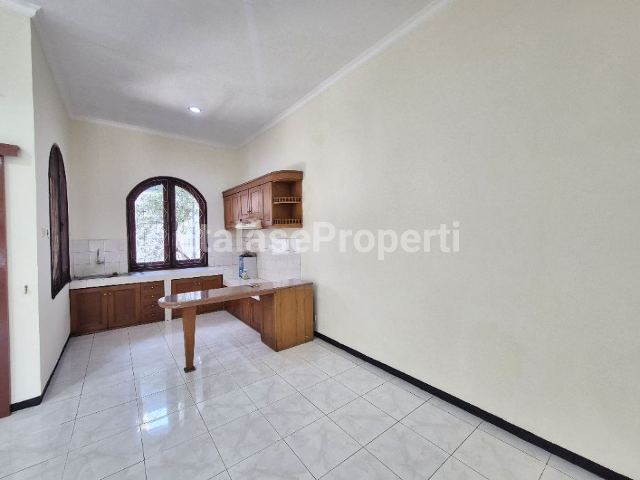 Foto properti Disewakan Rumah Siap Huni Di Baruk Tengah Dekat Rungkut 10
