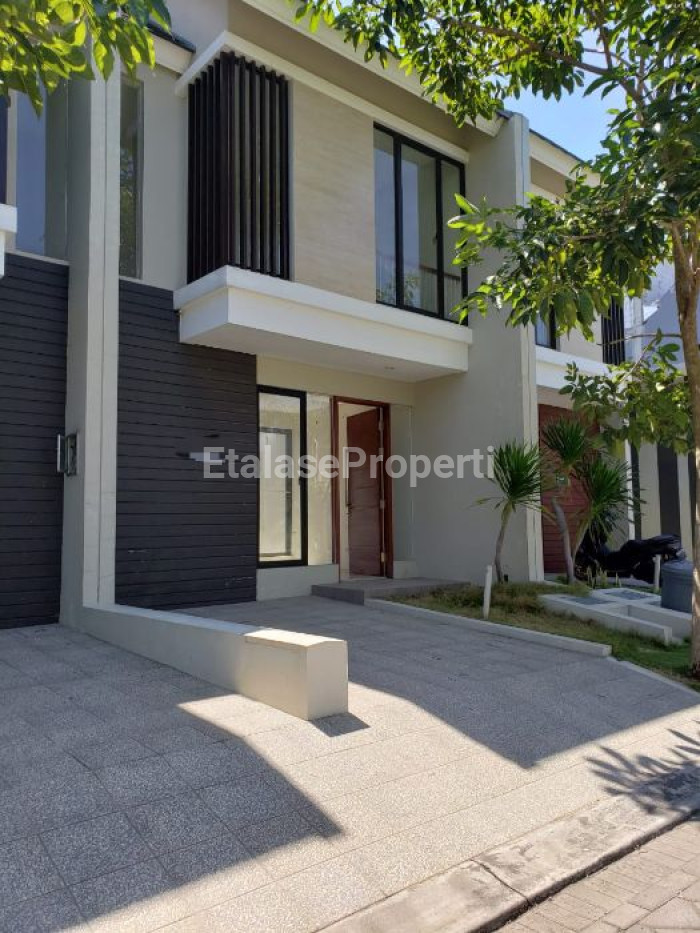 Foto properti Disewakan Rumah Northwest Lake Murahh Siap Huni 1