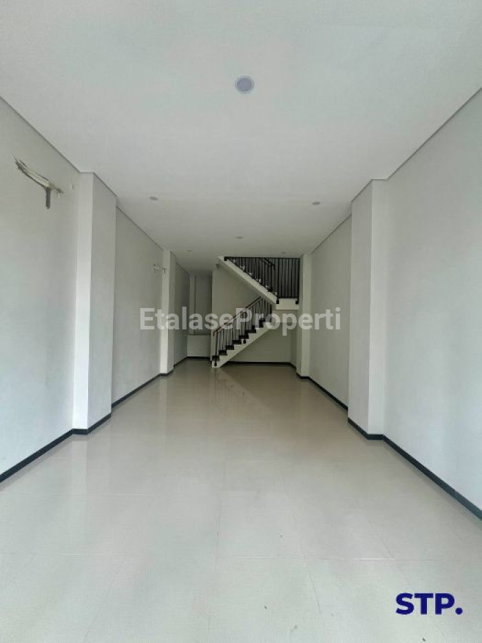 Foto properti Dijual Ruko Di Margorejo Indah Dekat Jemursari Gayungan 6