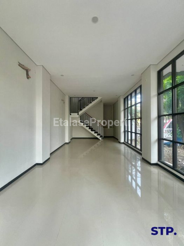 Foto properti Dijual Ruko Di Margorejo Indah Dekat Jemursari Gayungan 7