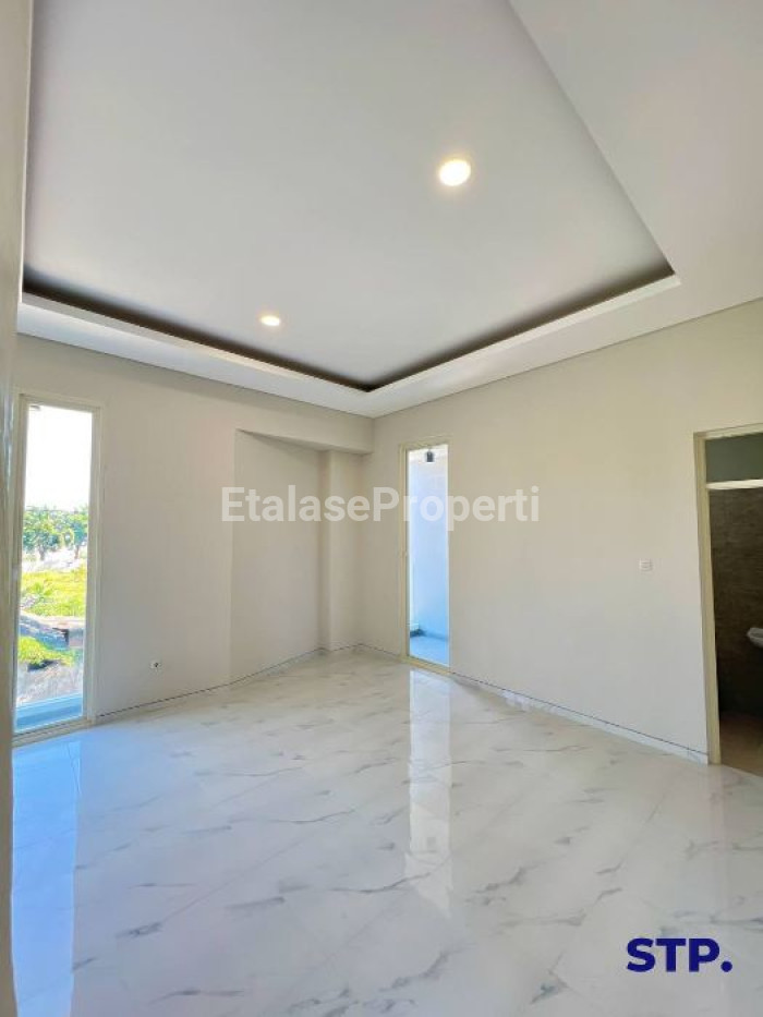 Foto properti Rumah Baru Di Manyar Tirtoyoso Dekat Kertajaya Ngagel Gubeng 5