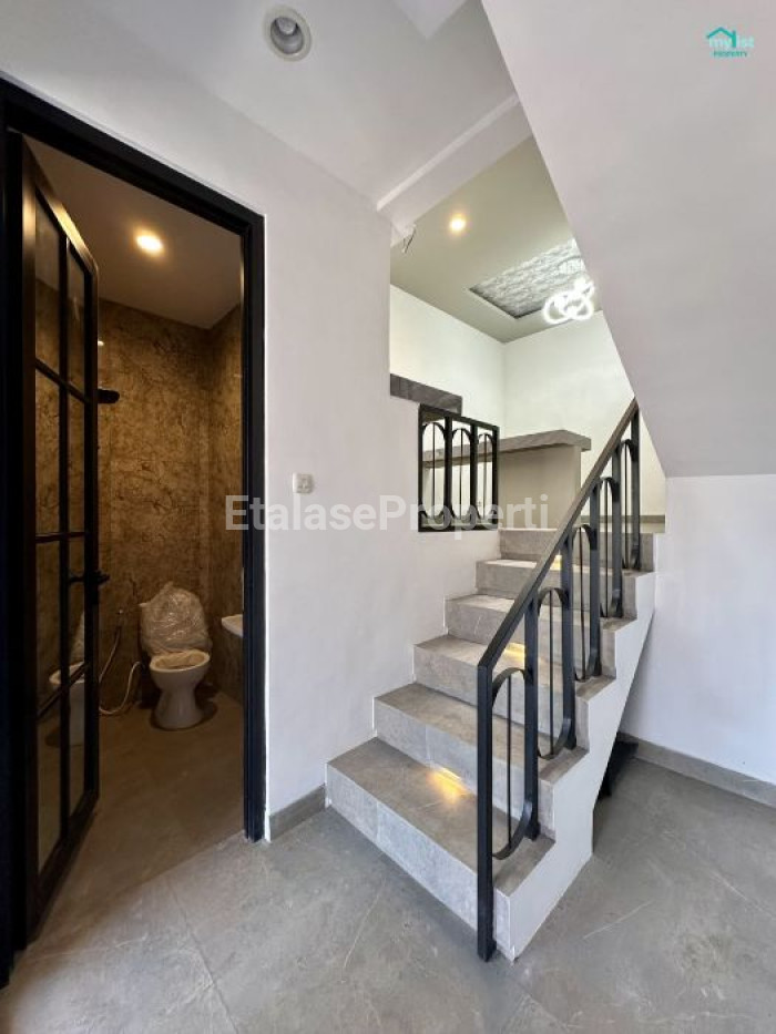 Foto properti Rumah Baru Modern Minimalis Purimas Dekat MERR UPN Gununganyar 2