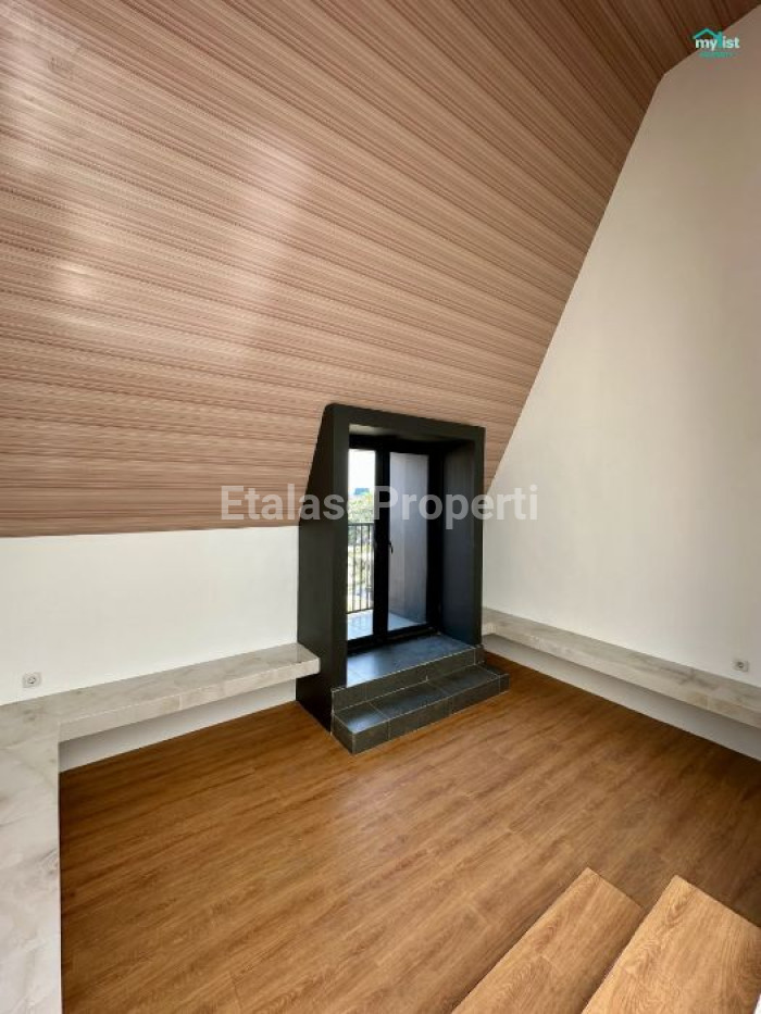 Foto properti Rumah Modern Minimalis Purimas Gununganyar Hook Dekat MERR 4