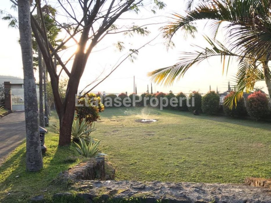 Foto properti JUAL VILLA  JOGLO JAVA STYLE  BERLOKASI DI PACET, MOJOKERTO. 3