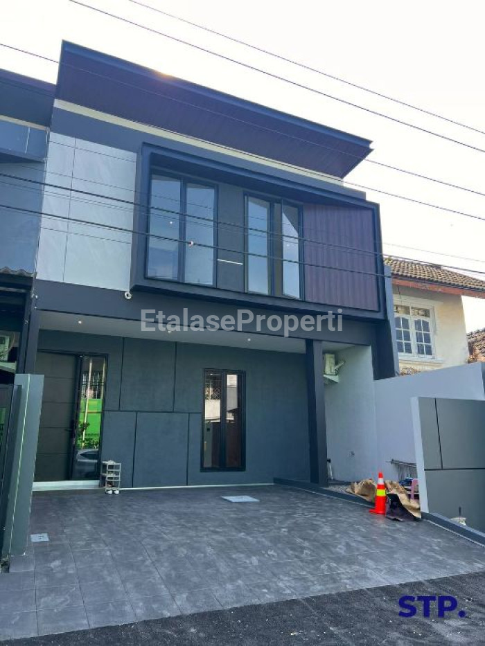 Foto properti Dijual Rumah Baru Semi Furnished Babatan Pantai Kenjeran 1