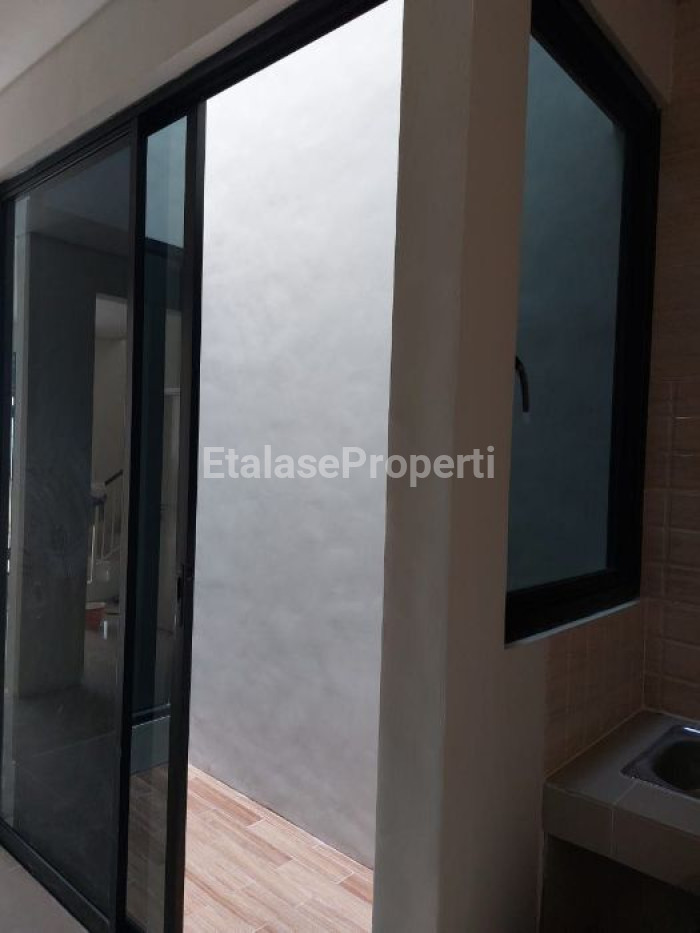 Foto properti Baru Renov! Jual Rumah Northwest Hill Citraland 3 Kamar 5