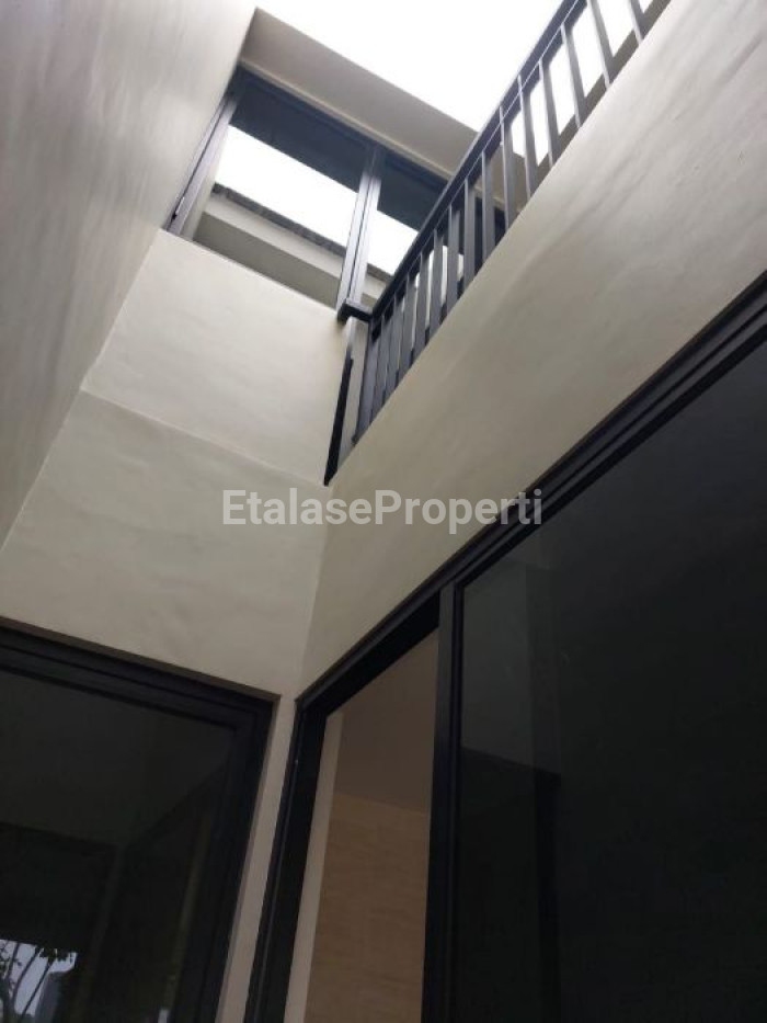 Foto properti Baru Renov! Jual Rumah Northwest Hill Citraland 3 Kamar 6