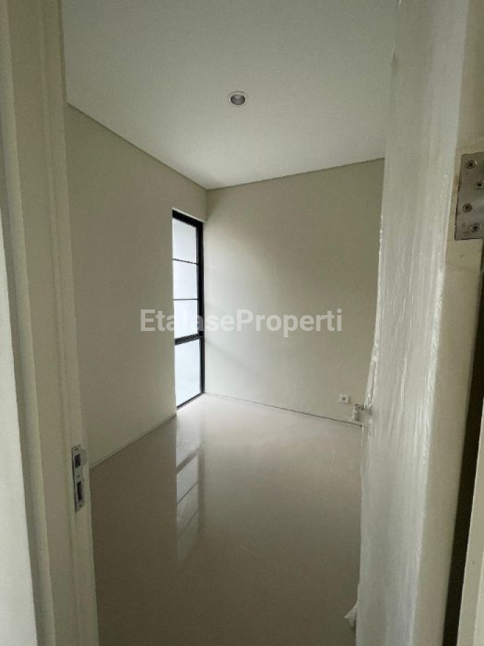 Foto properti Jual Rumah Baru Gress Citraland Kedamean Type Flie Superior 3