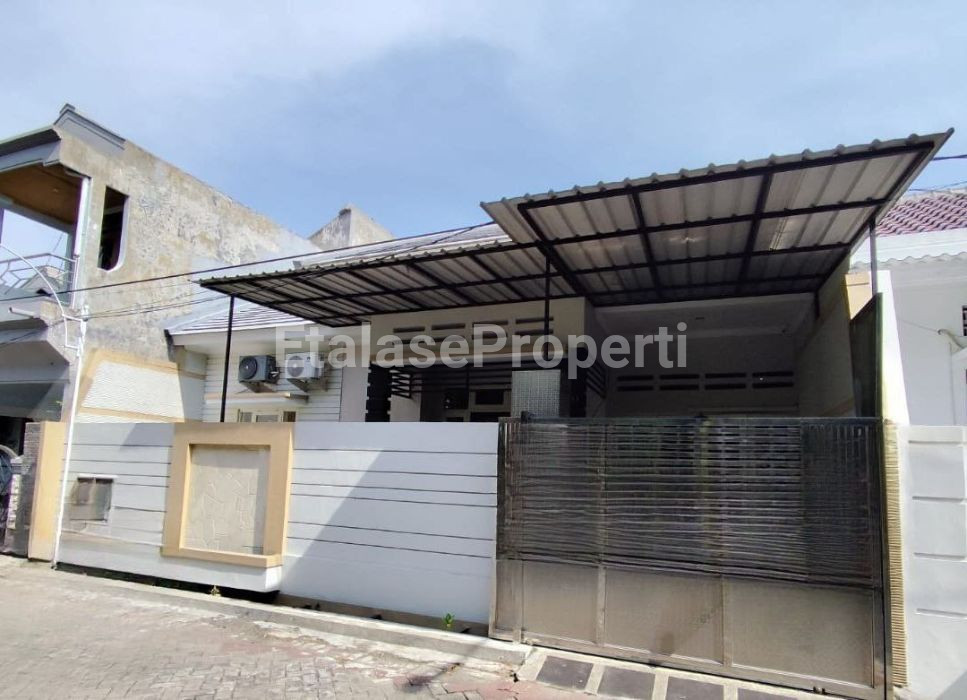 Foto properti Rumah Mulyosari Siap Huni Bagus Dekat Pakuwon City Dan ITS 3