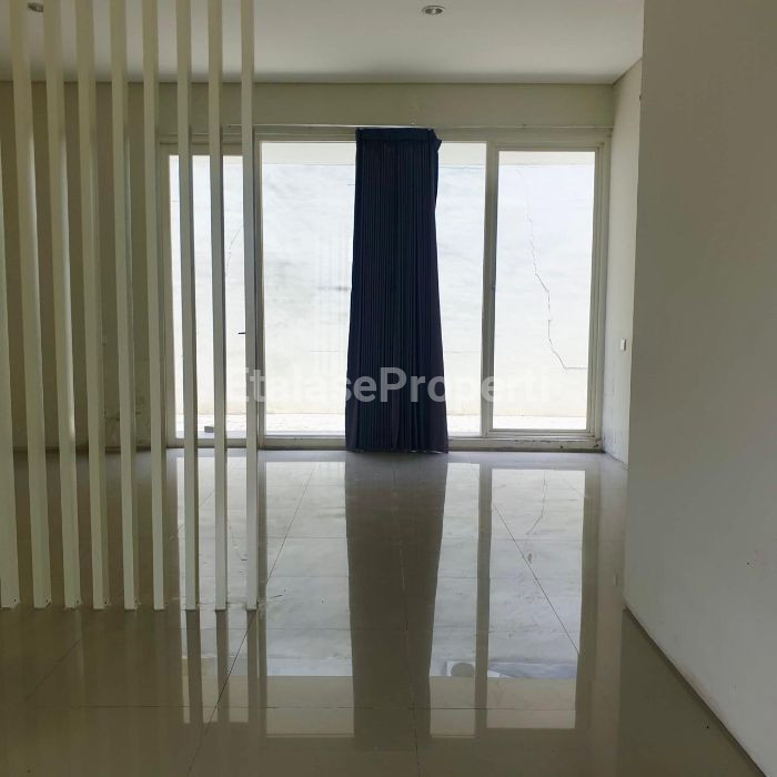 Foto properti Disewakan Rumah 2 Lantai Modern Minimalis Di Citraland Utara 5