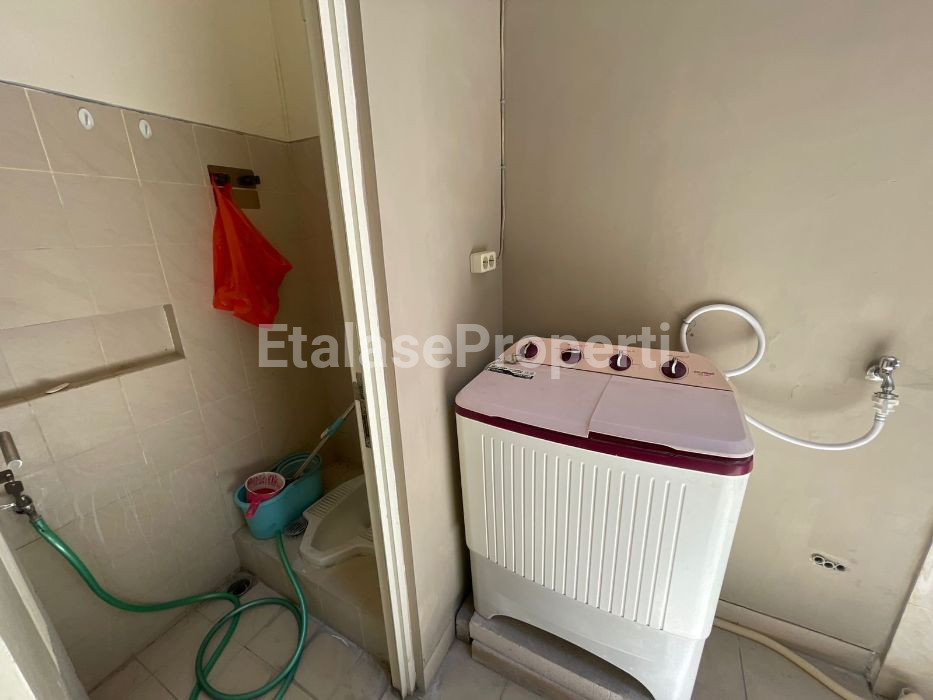 Foto properti Disewakan Rumah 2 Lantai 6