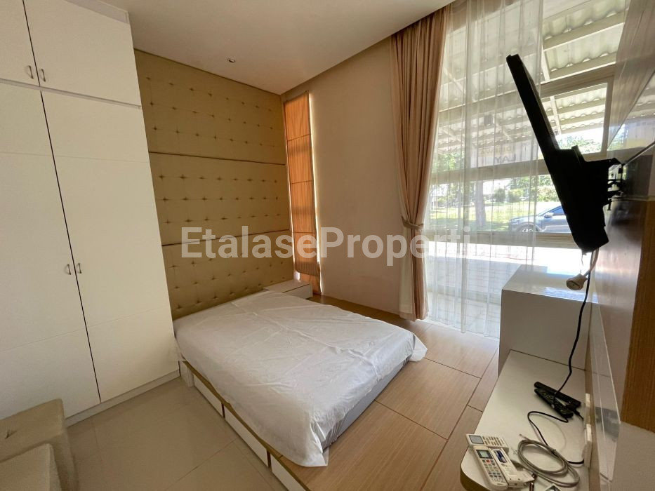 Foto properti Disewakan Rumah 2 Lantai 10