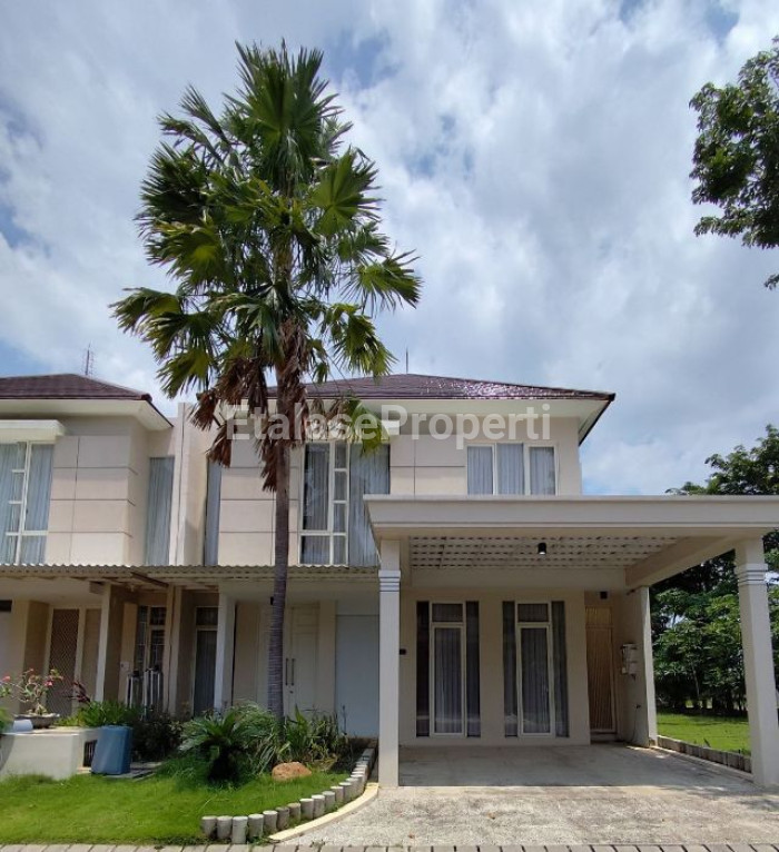 Foto properti Rumah Di Grand Island Pakuwon City Bagus Furnish Dekat Kenjeran 1