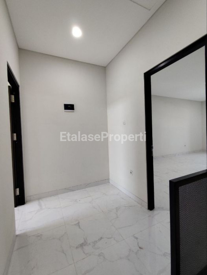 Foto properti Rumah Baru Lebak Arum Dekat Raya Kenjeran Dan Pakuwon City 2