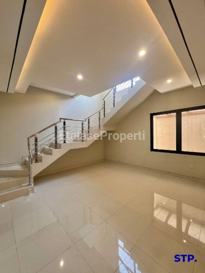 Foto properti Rumah 3 Lantai Di Galaxi Bumi Permai Araya Tahap 2 5