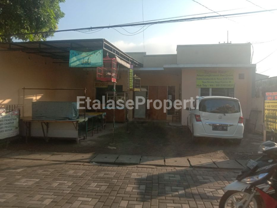 Foto properti Dijual Cepat Usaha Kost-kostan Aktif Di Gayungan PTT 7