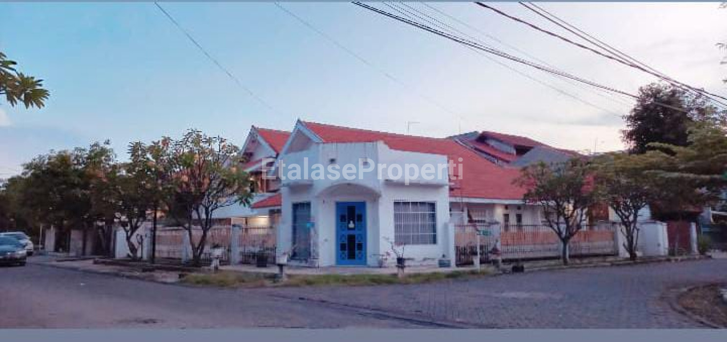 Foto properti Dijual Rumah Jemursari Timur Dekat Dengan RSI, RS Royal, Bandara, Plasa Marina, Tol Waru, UBAYA, Univ, Petra, Trans Icon, Royal Plaza, 2
