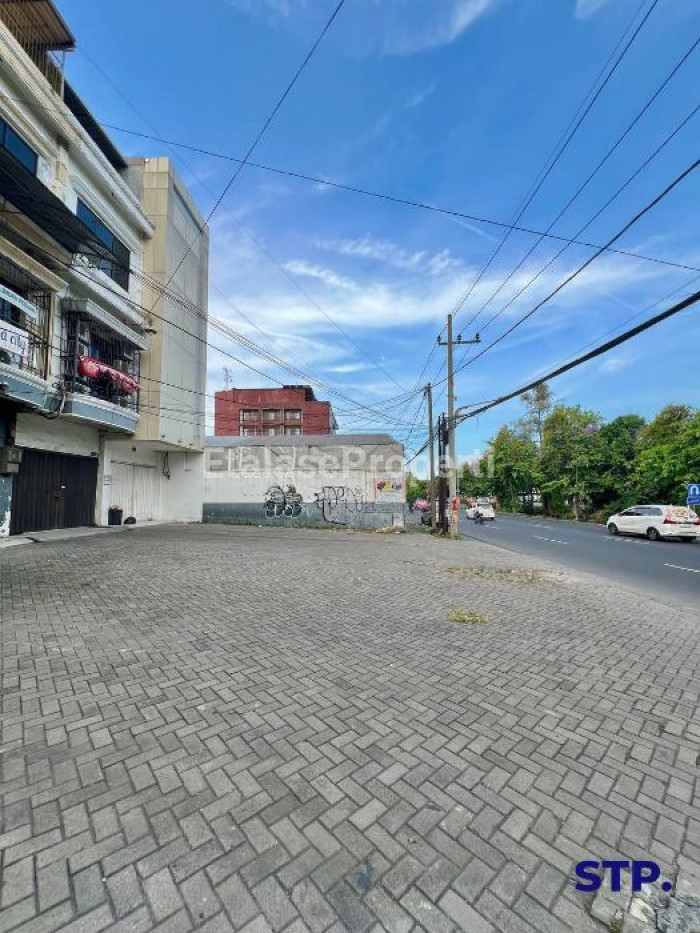 Foto properti Ex-bank, Ruko 3,5 Lantai Terawat Di 0 Raya Jemursari 10