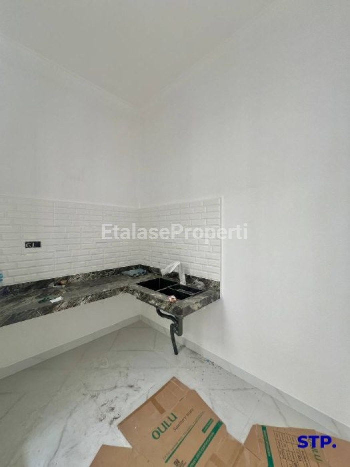 Foto properti Rumah Baru Lebar 7 Di Galaxi Bumi Permai Araya Tahap 2, Surabaya 5