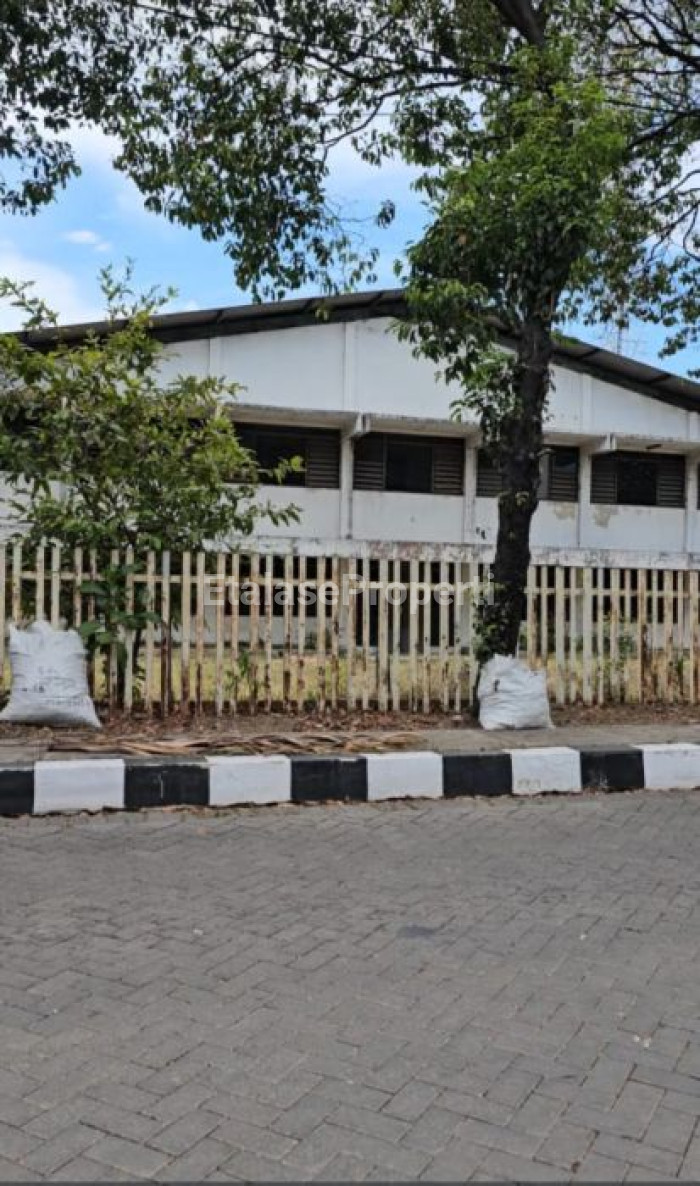 Foto properti JUAL GUDANG BERLOKASI DI RUNGKUT INDUSTRI - SIER, SURABAYA, JAWA TIMUR 1