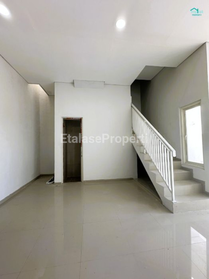 Foto properti Dijual Rumah Baru Di Modern Tengah Gununganyar Dekat UPN 5