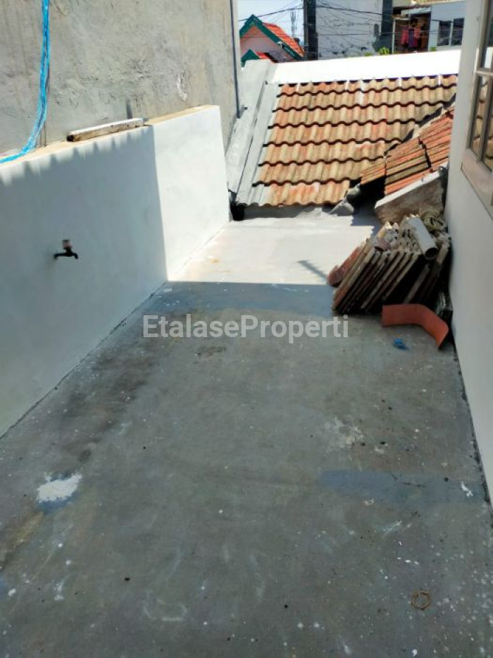 Foto properti Disewakan Rumah SIap Huni Di Nirwana Eksekutif Wonorejo Rungkut 2