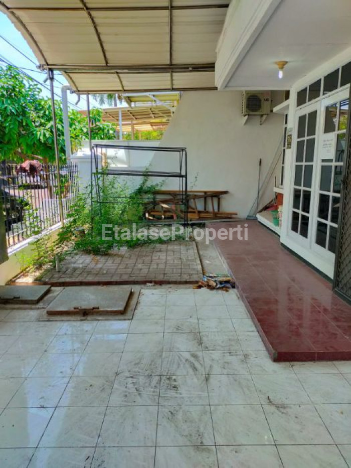 Foto properti Disewakan Rumah SIap Huni Di Nirwana Eksekutif Wonorejo Rungkut 3