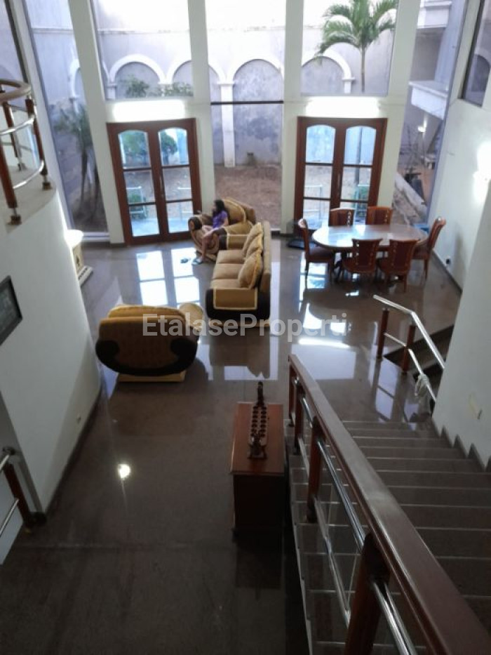 Foto properti *Dijual Rumah Bukit Darmo Golf (BDG)* 5