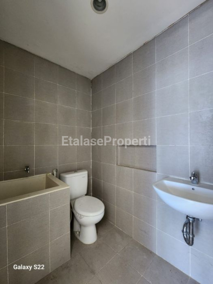 Foto properti Disewakan Rumah Northwest Boulevard Siap Huni 5