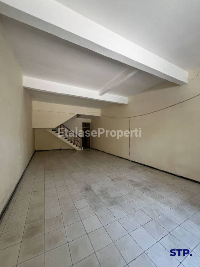 Foto properti Jual Ruko Di Raya Mulyosari 2 Lantai 2