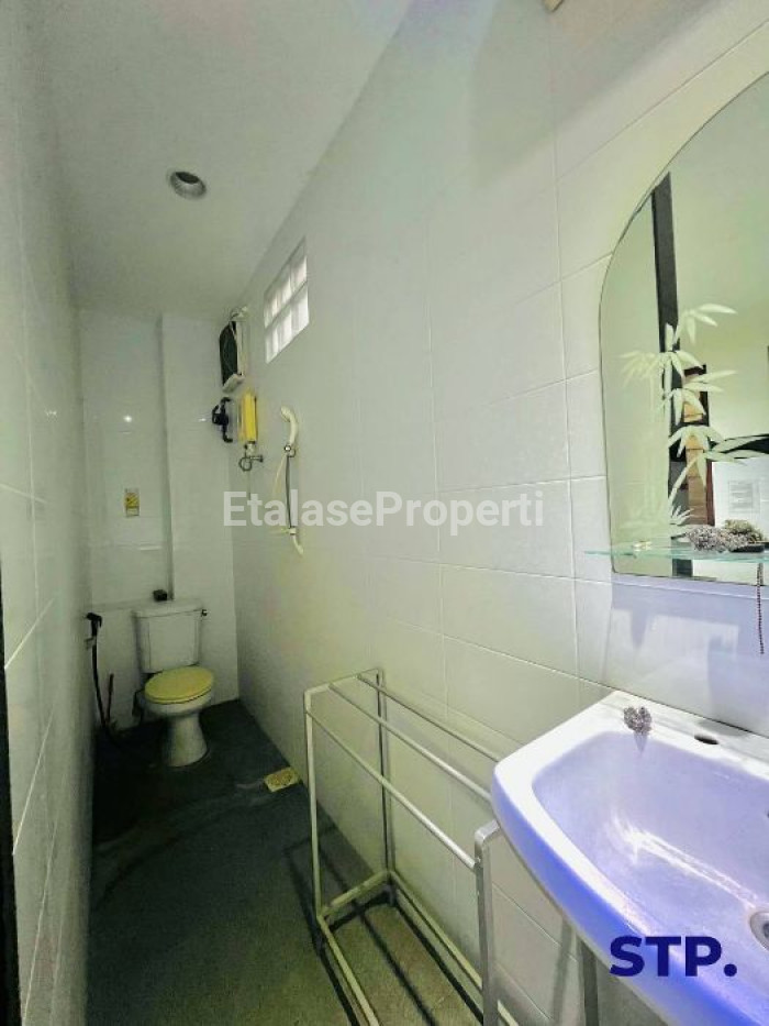 Foto properti JUAL CEPAT! Rumah Kos Megah Di Kutisari Selatan 10