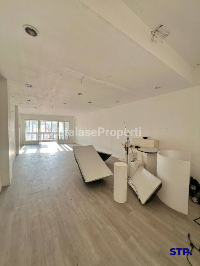 Foto properti Temurah! Ruko 3 Lantai Di Central Park Mulyosari 9