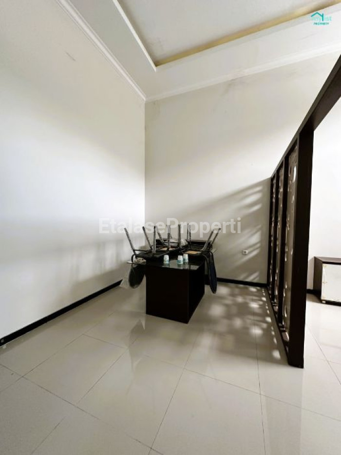 Foto properti Rumah Sukolilo Dian Regency Full Furnished Dekat Galaxy Mall 8