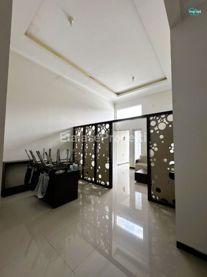 Foto properti Rumah Sukolilo Dian Regency Full Furnished Dekat Galaxy Mall 10