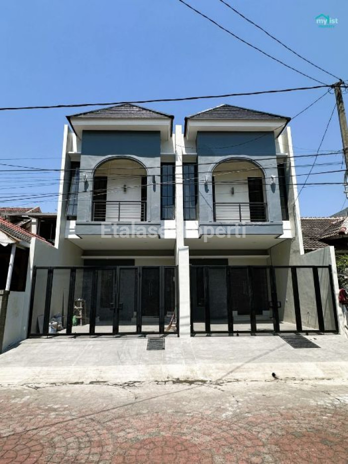 Foto properti Rumah Siap Huni Di Nirwana Eksekutif Wonorejo Rungkut 1