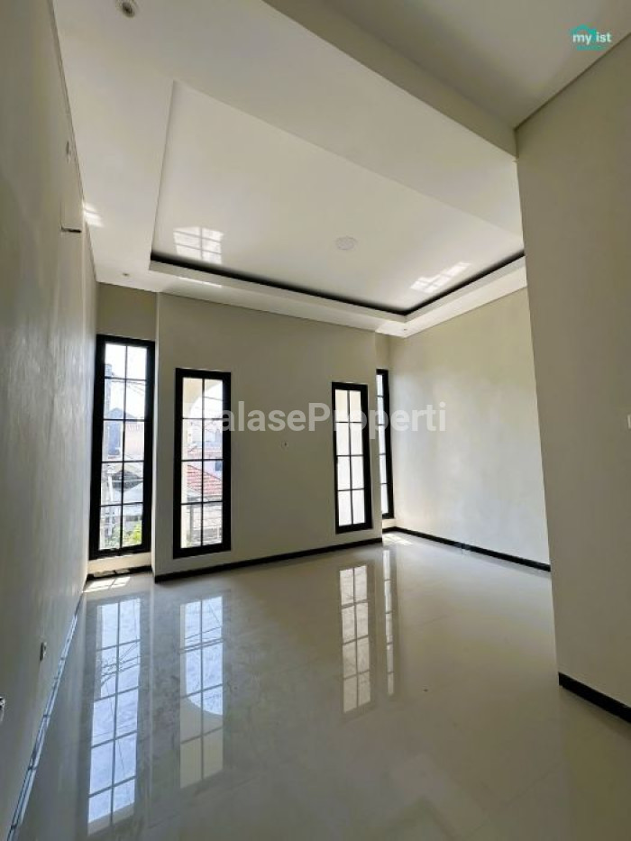 Foto properti Rumah Siap Huni Di Nirwana Eksekutif Wonorejo Rungkut 3