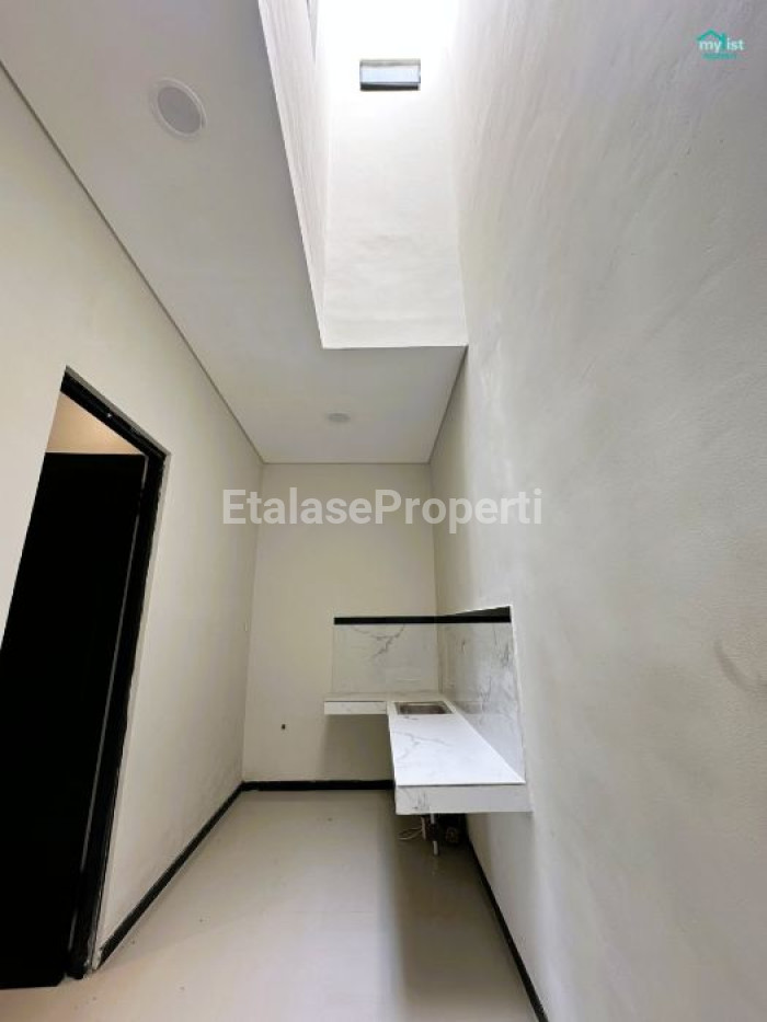 Foto properti Rumah Siap Huni Di Nirwana Eksekutif Wonorejo Rungkut 7